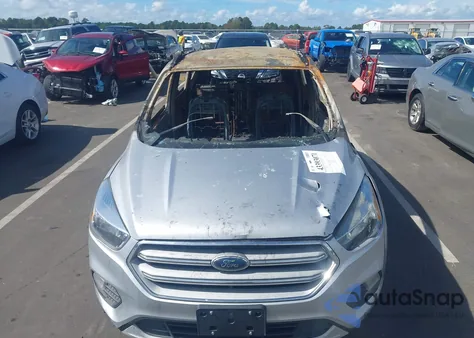 2018 Ford Escape Se z USA, uszkodzony, nr VIN 1FMCU9GD9JUC90338